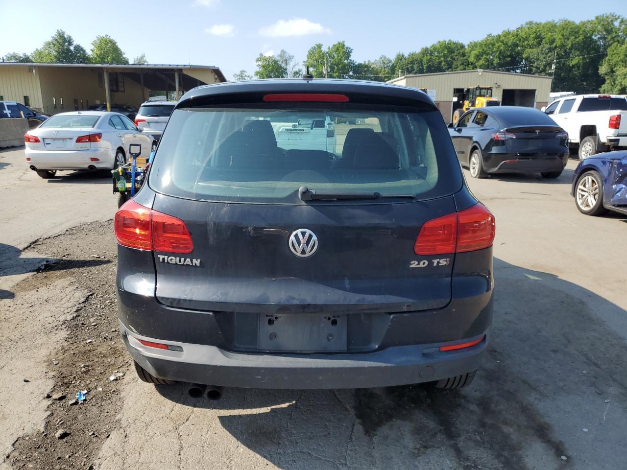 2014 Volkswagen Tiguan S - Фото 6
