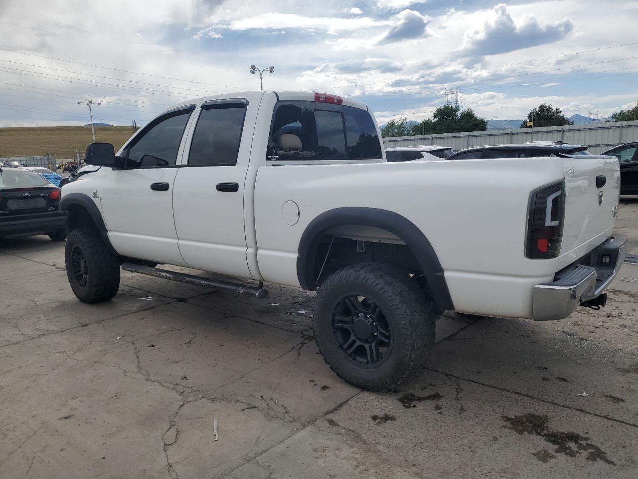 2008 Dodge Ram 2500 St - Фото 2