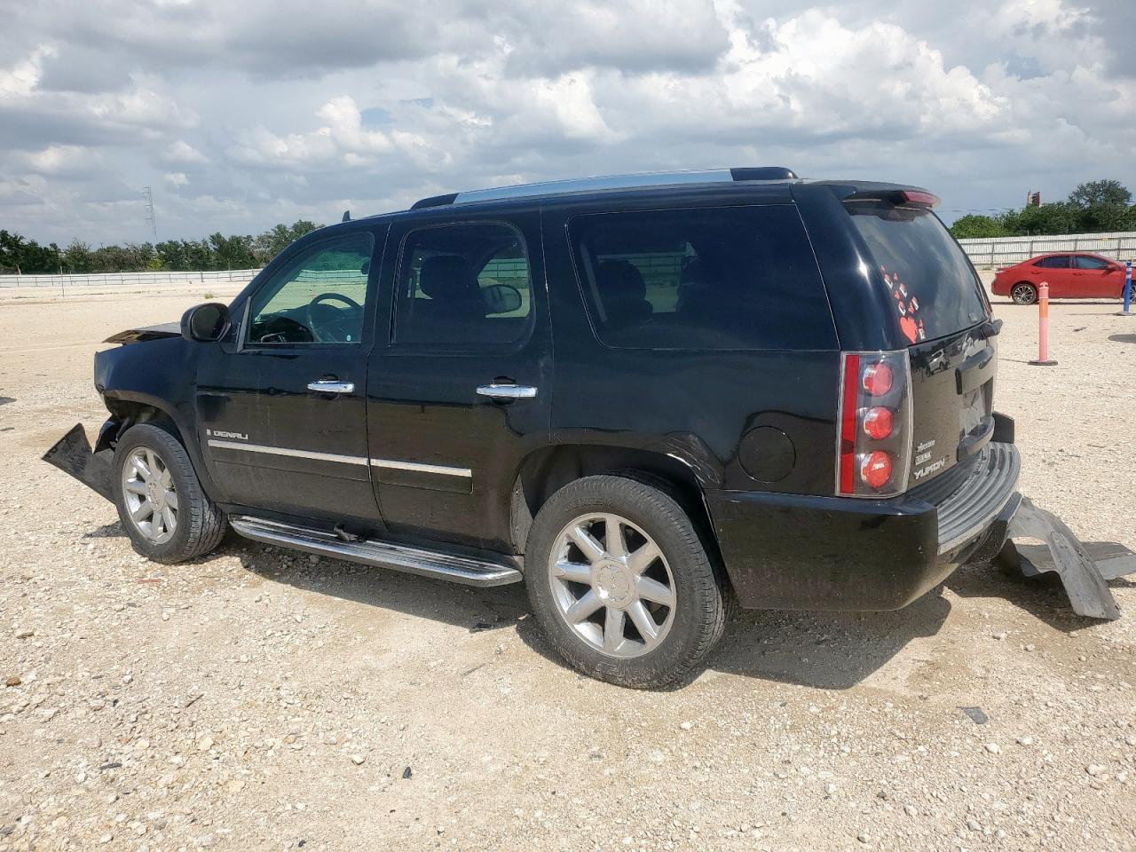 2009 GMC Yukon Denali - Фото 2