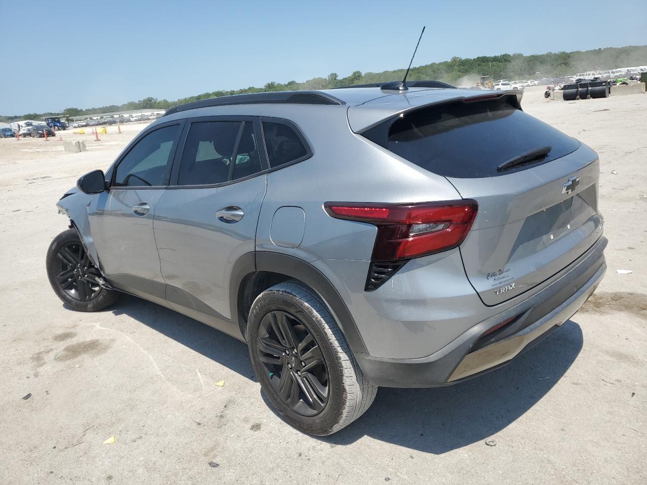 2025 Chevrolet Trax Activ - Image 2