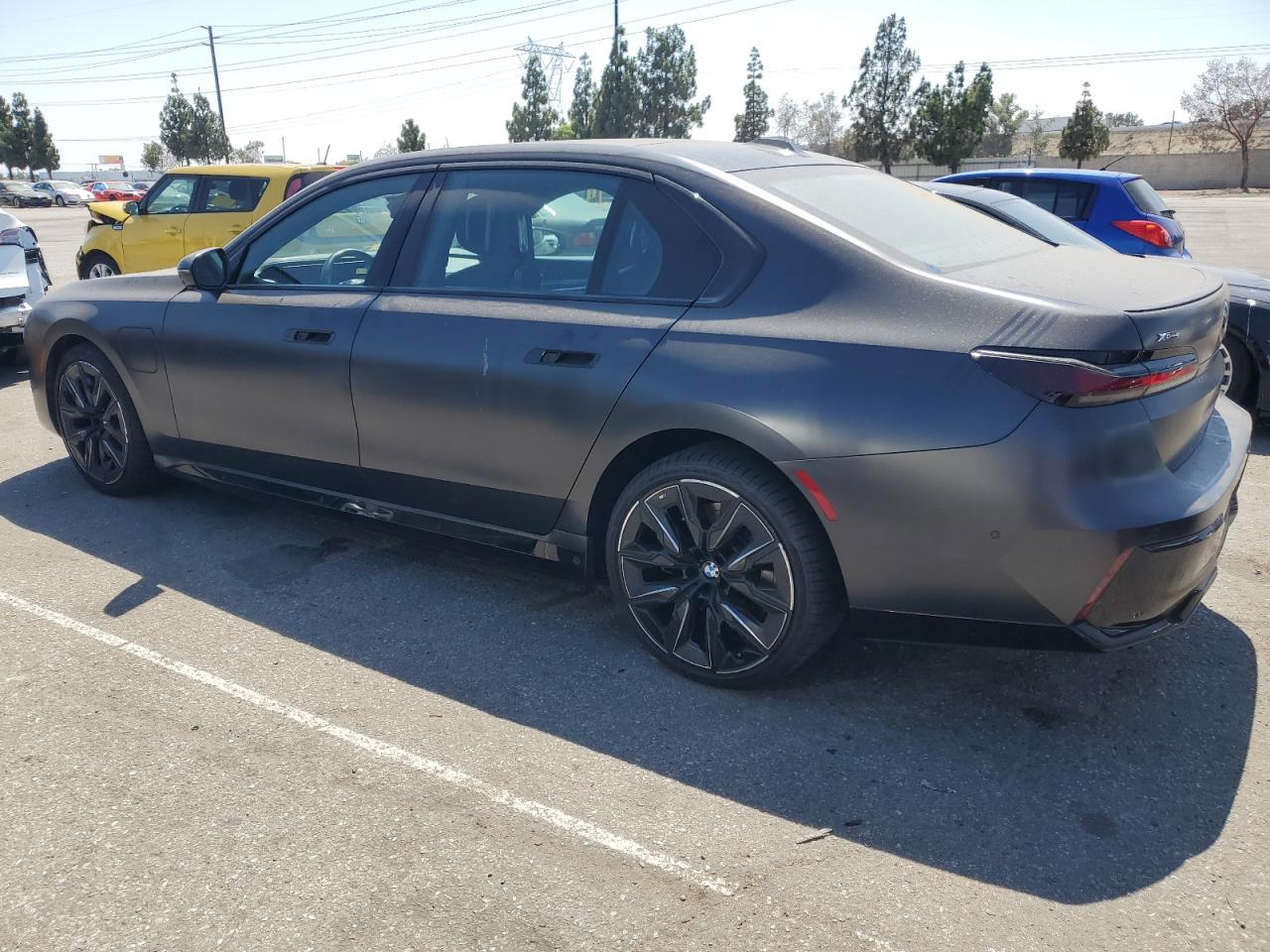 2024 BMW 750 Xe - Image 2