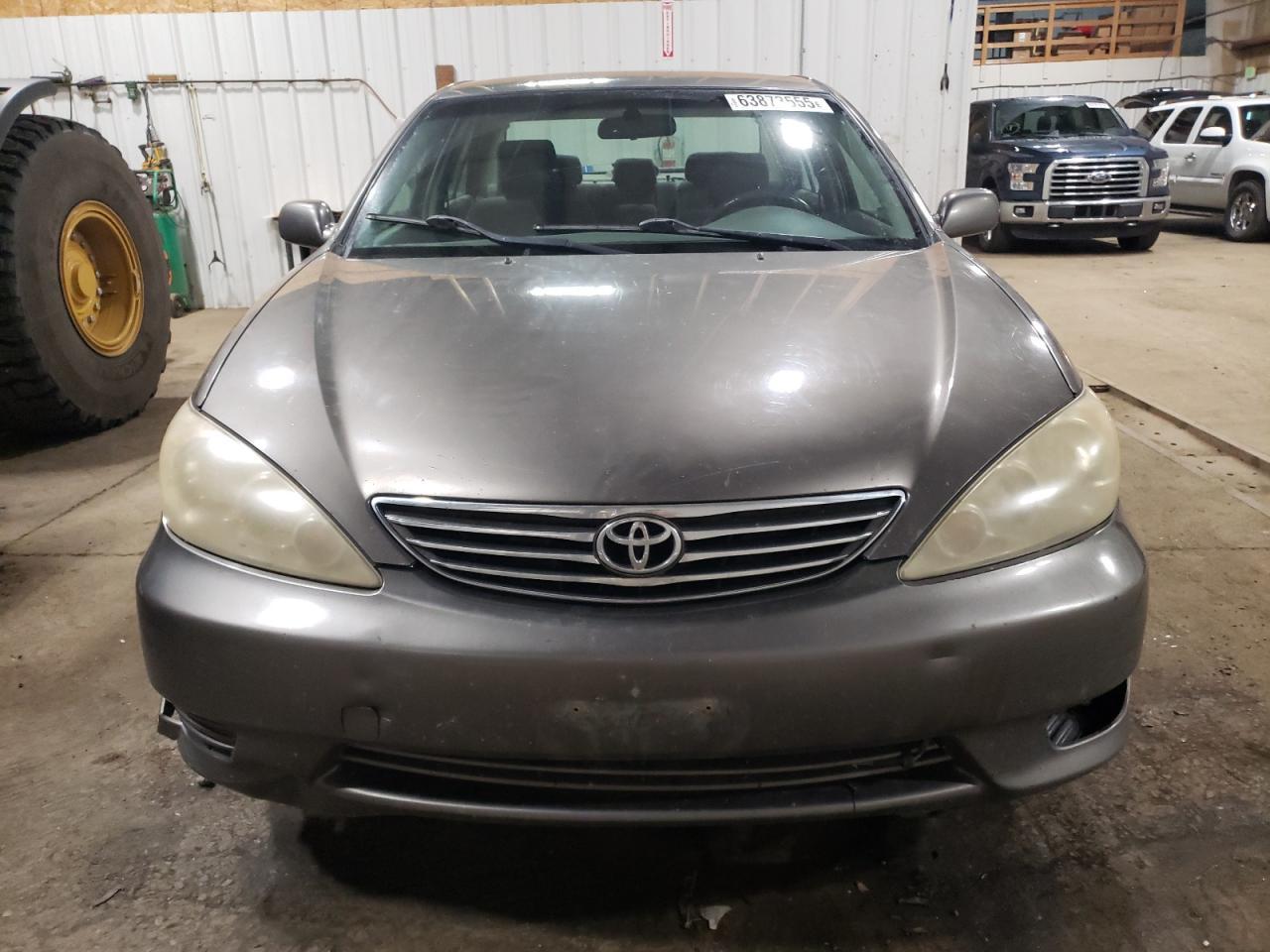 2005 Toyota Camry Le - Фото 5
