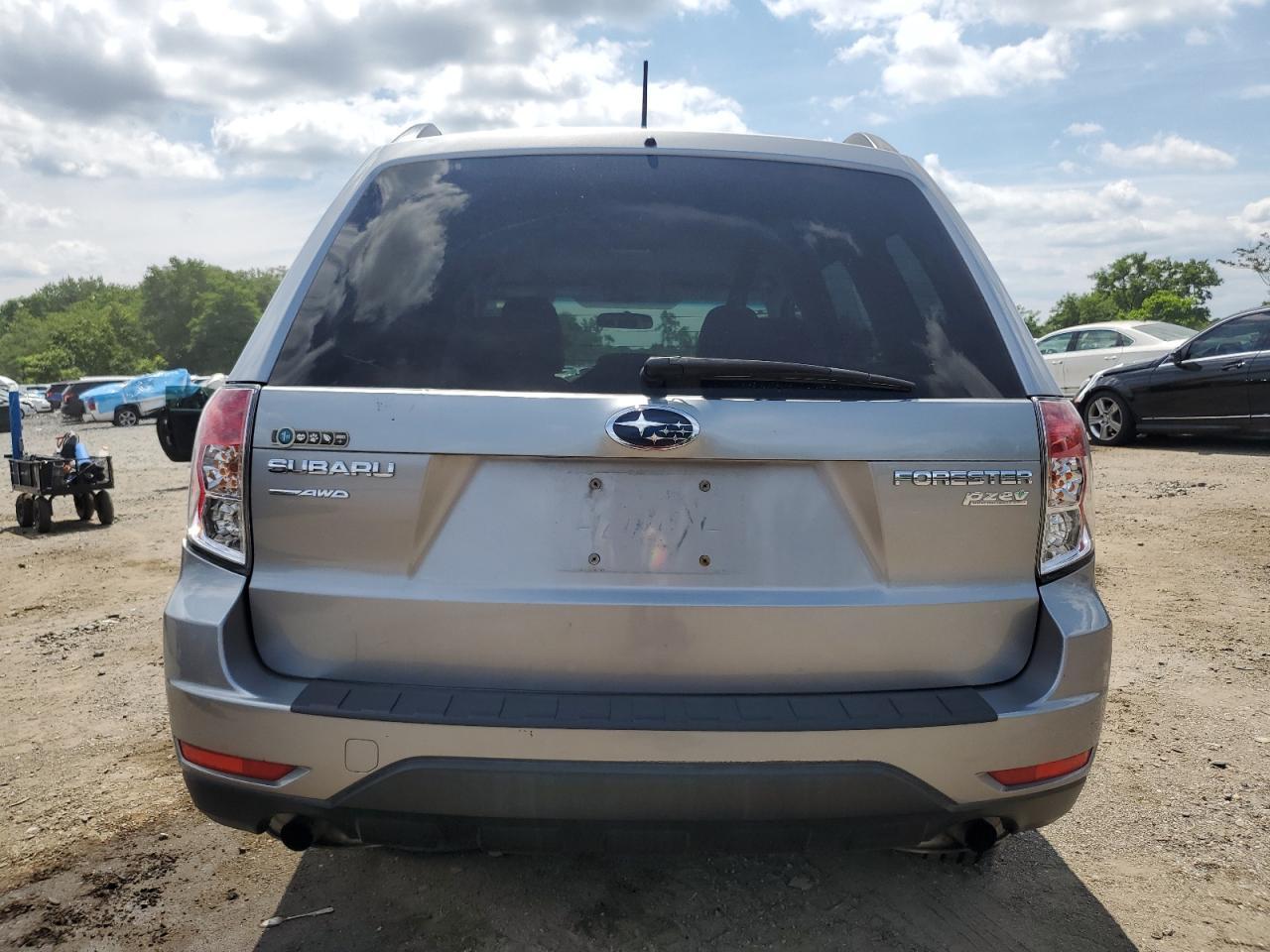 2010 Subaru Forester 2.5X Premium - Image 6