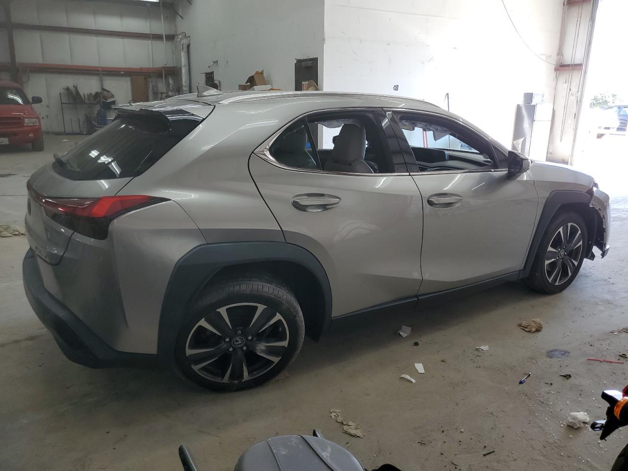 2021 Lexus Ux 200 - Фото 3