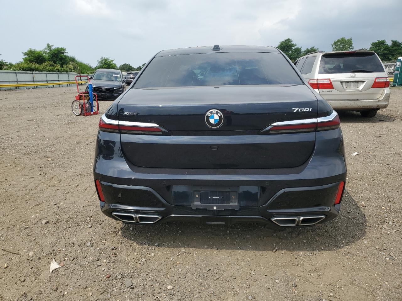 2025 BMW 760 Xi - Фото 6