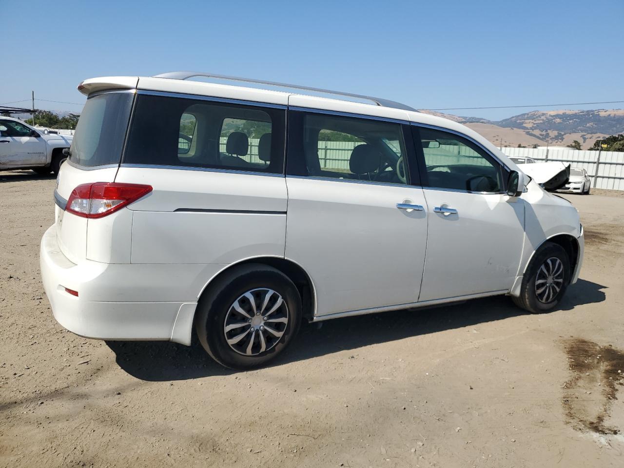 2014 Nissan Quest S - Image 3