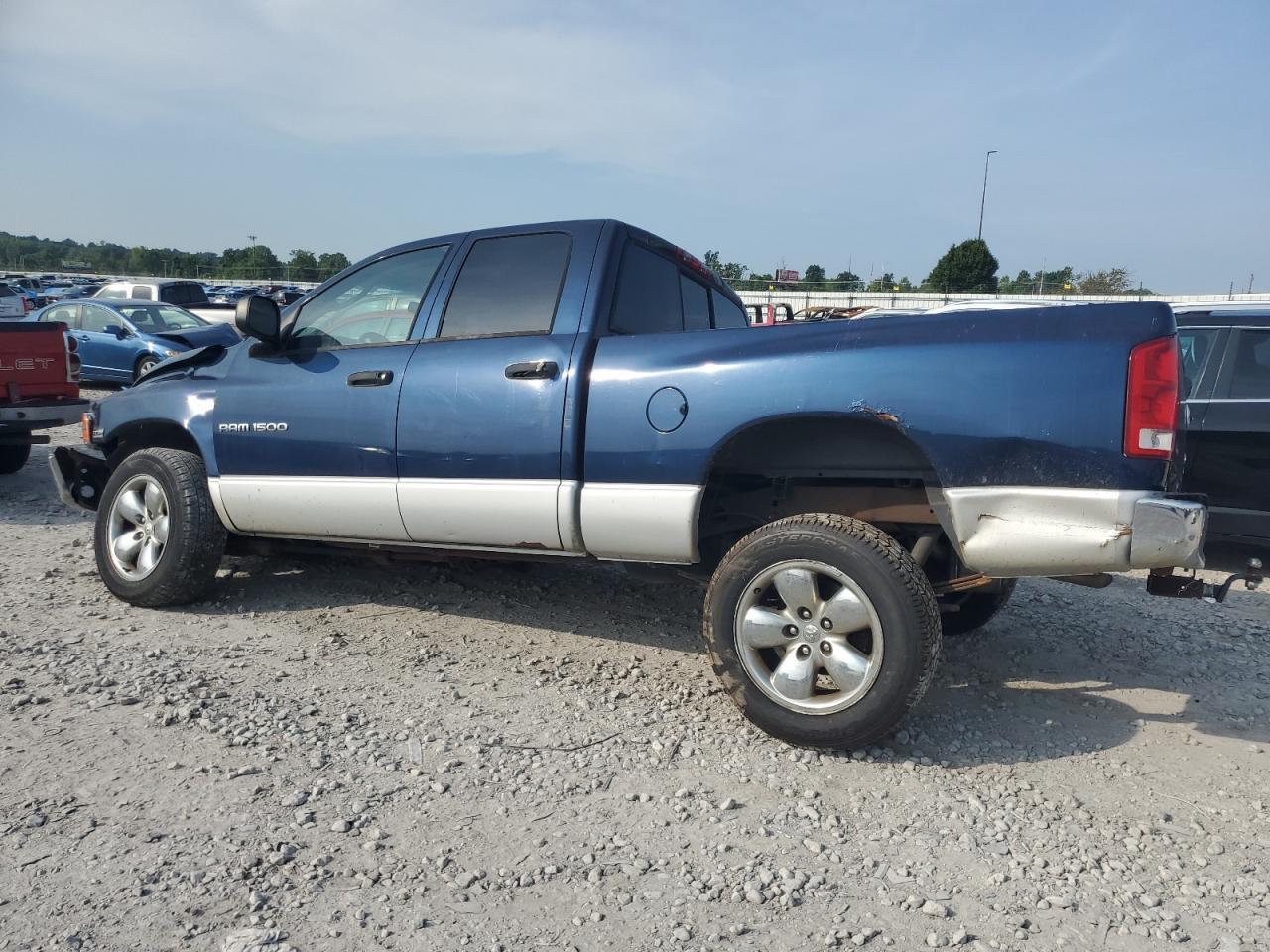 2005 Dodge Ram 1500 St - Фото 2