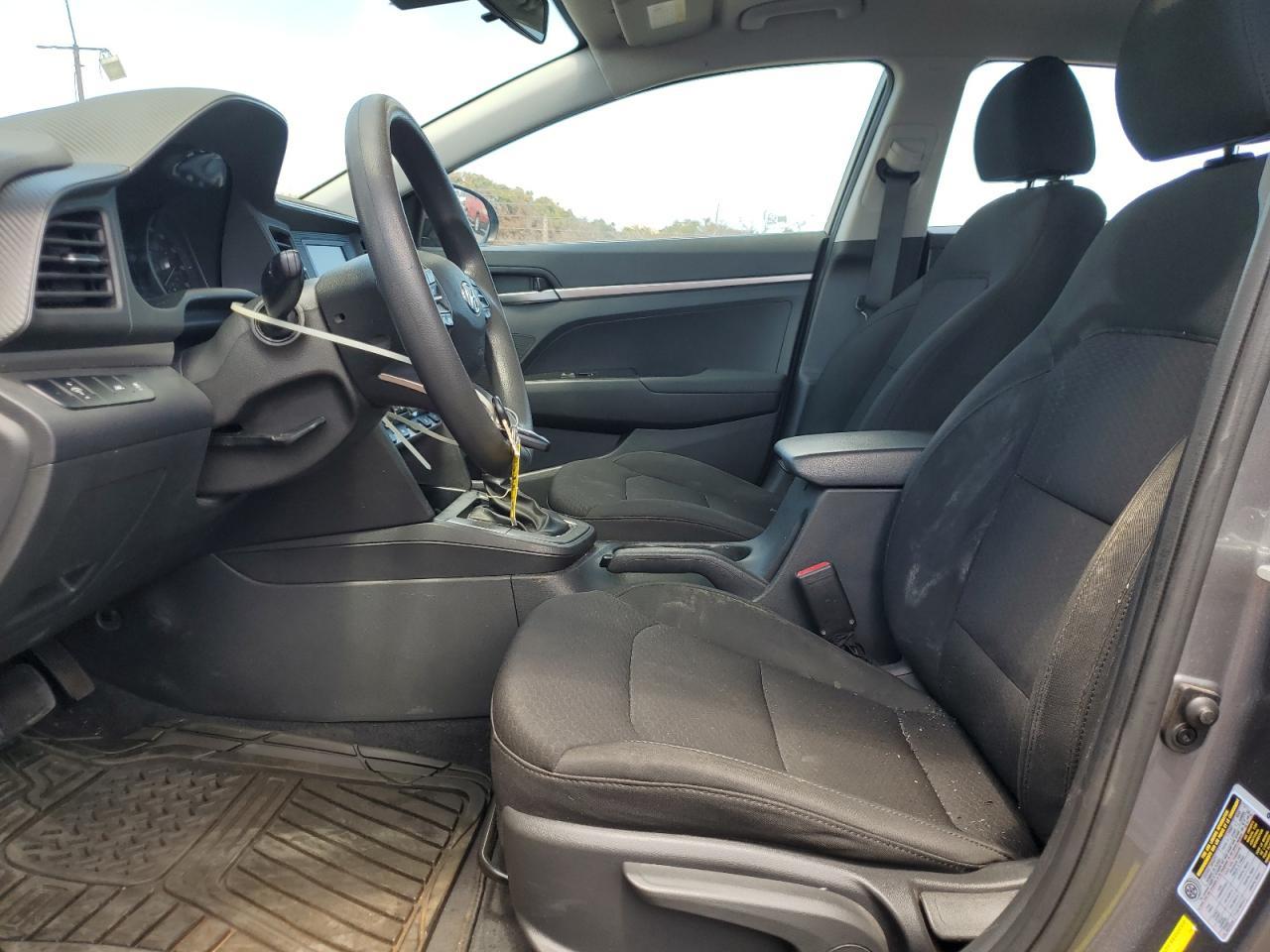 2020 Hyundai Elantra Se - Фото 7