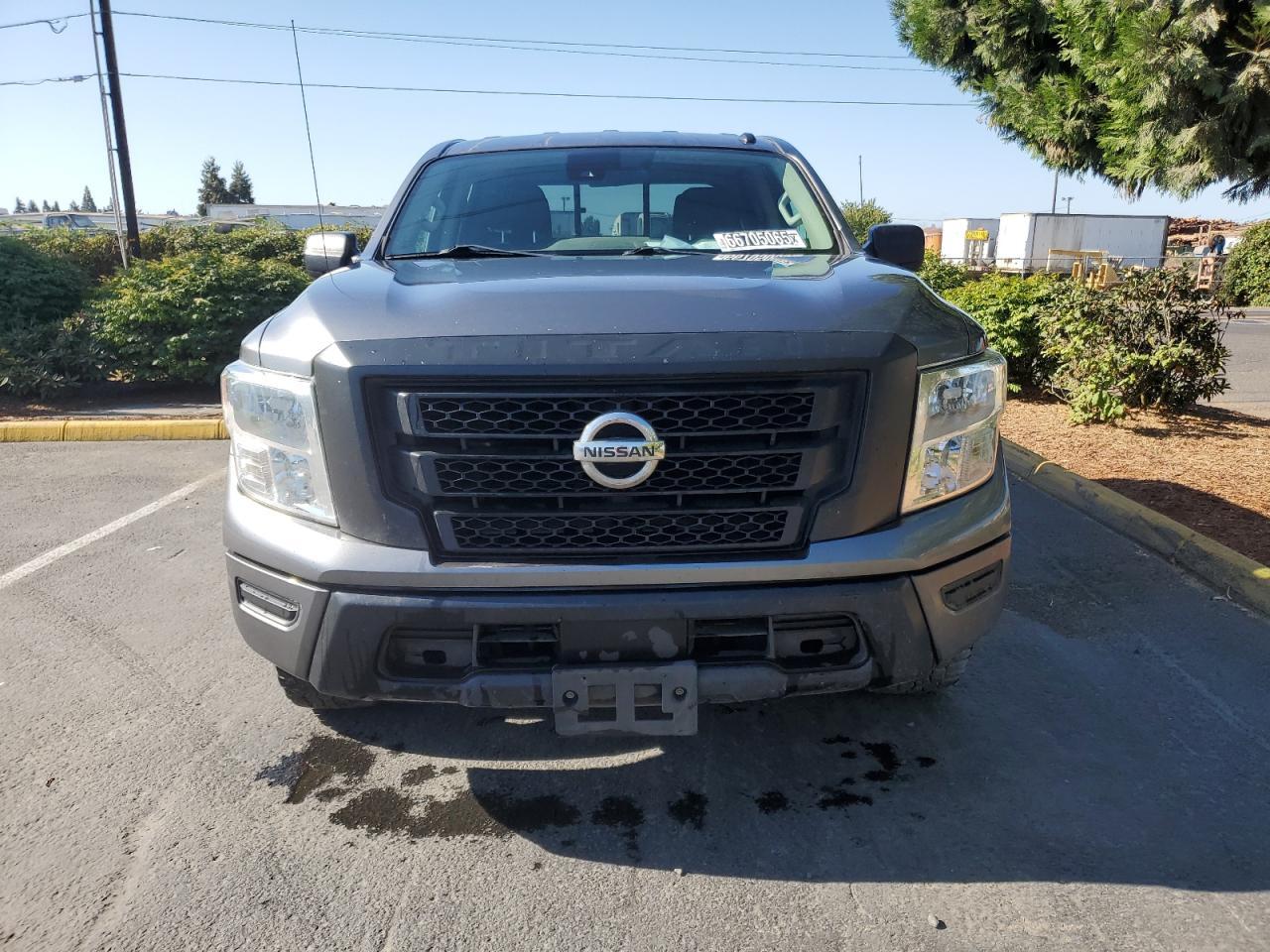 2020 Nissan Titan S - Фото 5