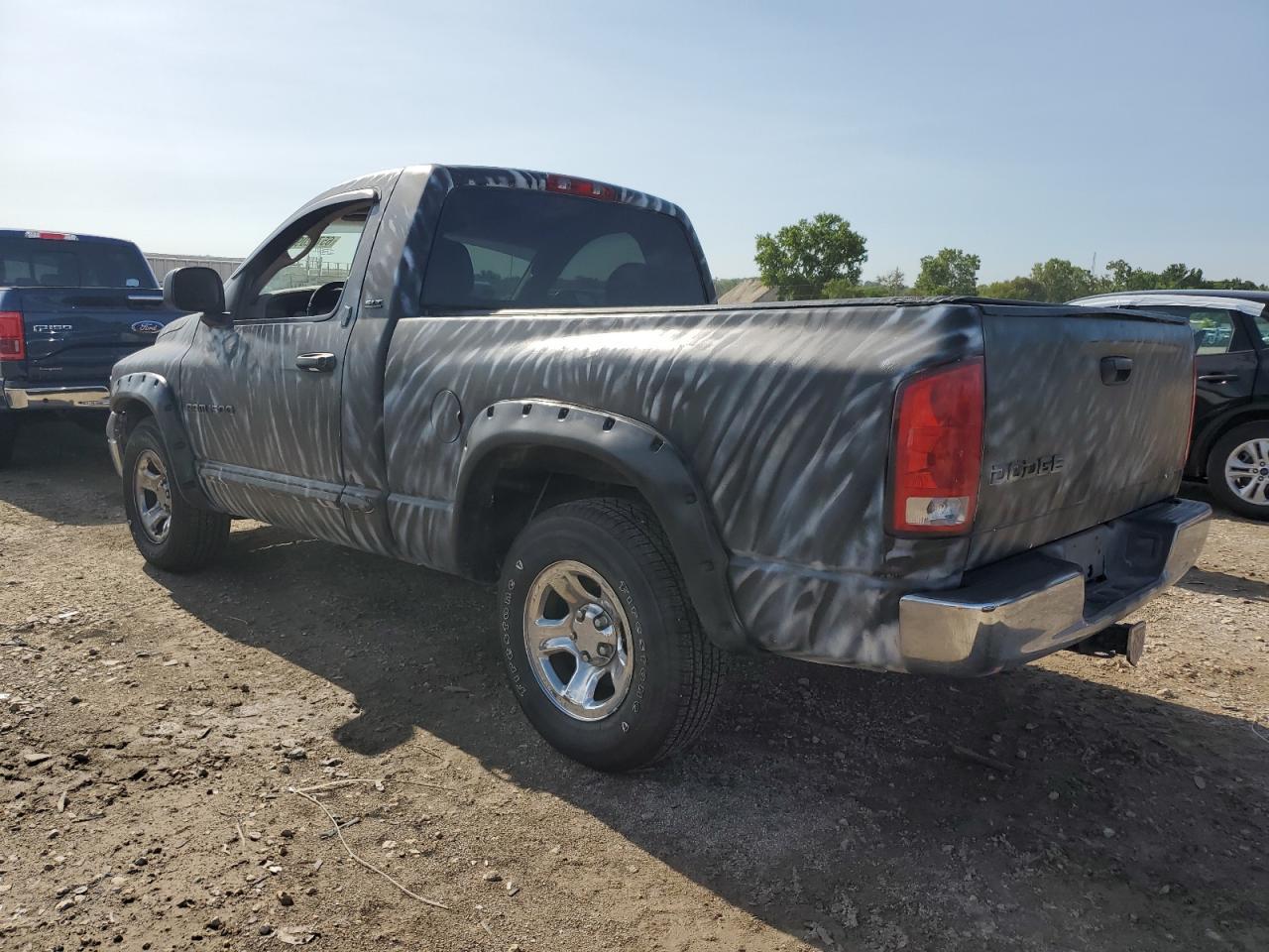 2002 Dodge Ram 1500 - Фото 2