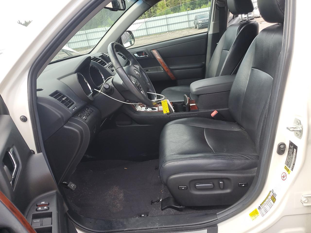 2013 Toyota Highlander Limited - Image 7