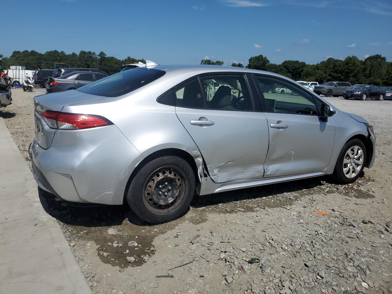 2020 Toyota Corolla Le - Image 3