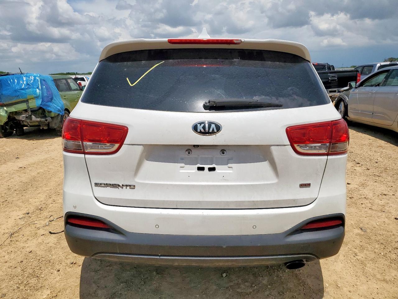 2017 Kia Sorento Lx - Фото 6