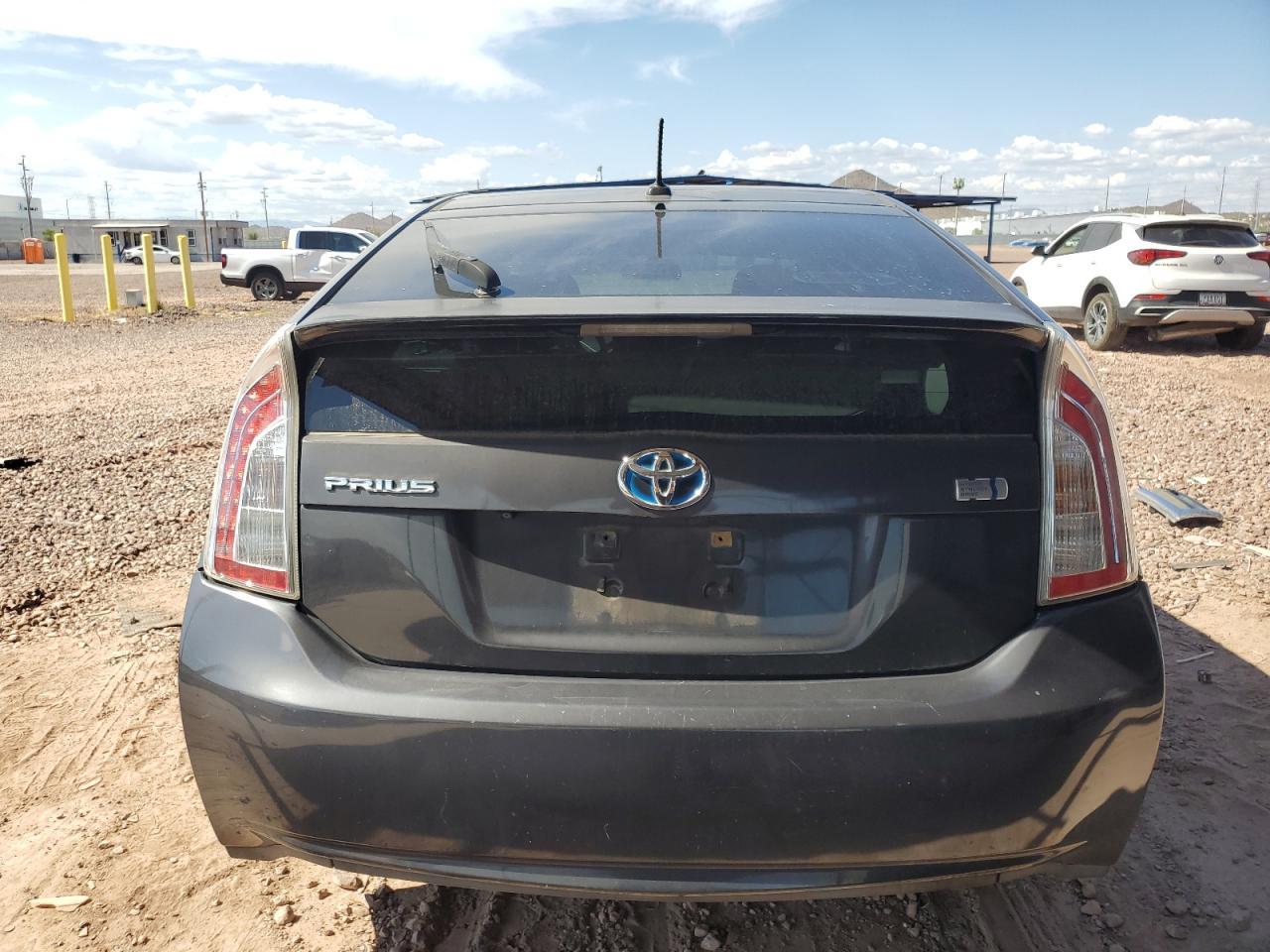 2012 Toyota Prius - Фото 6