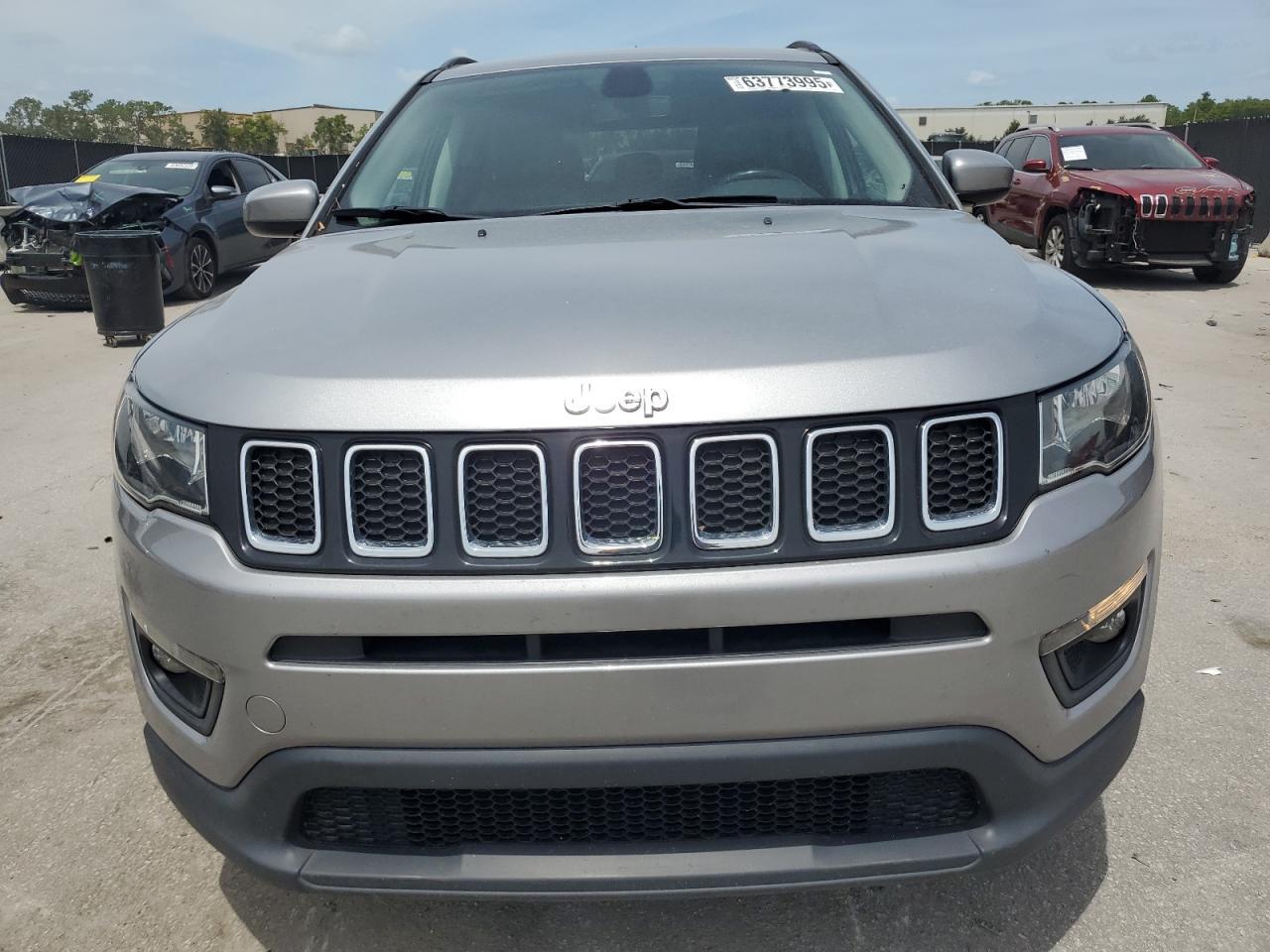 2019 Jeep Compass Latitude - Image 5