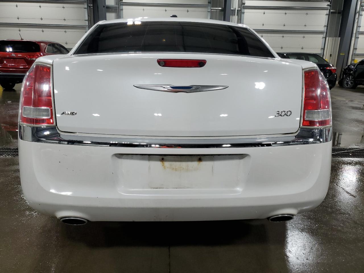 2014 Chrysler 300 - Фото 6