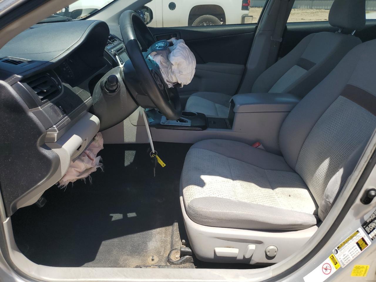 2014 Toyota Camry L - Image 7