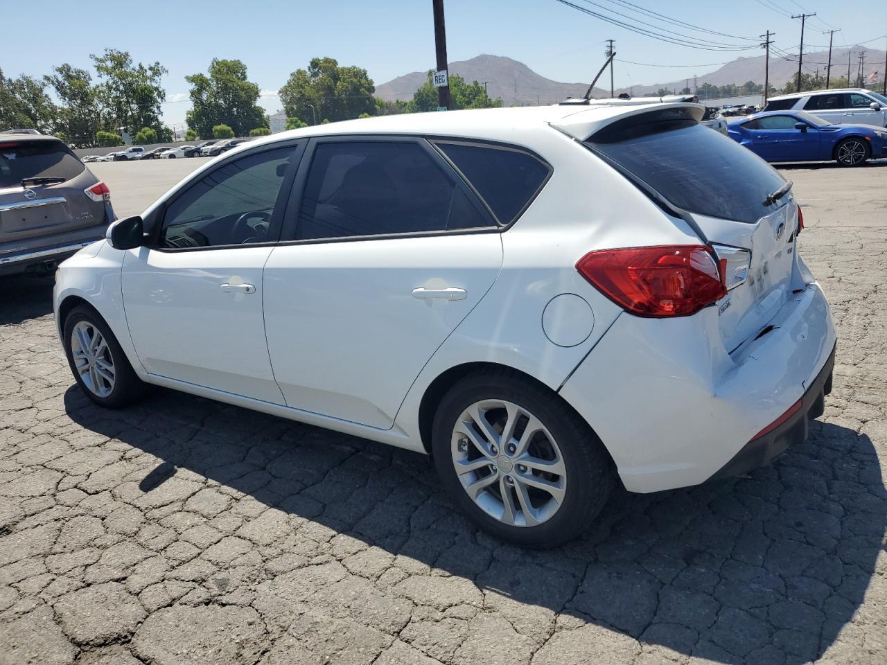 2012 Kia Forte Ex - Image 2