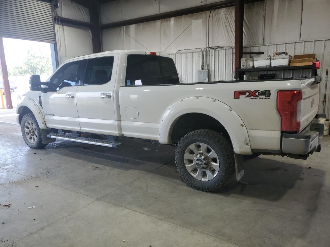 2017 Ford F350 Super Duty - Image 2