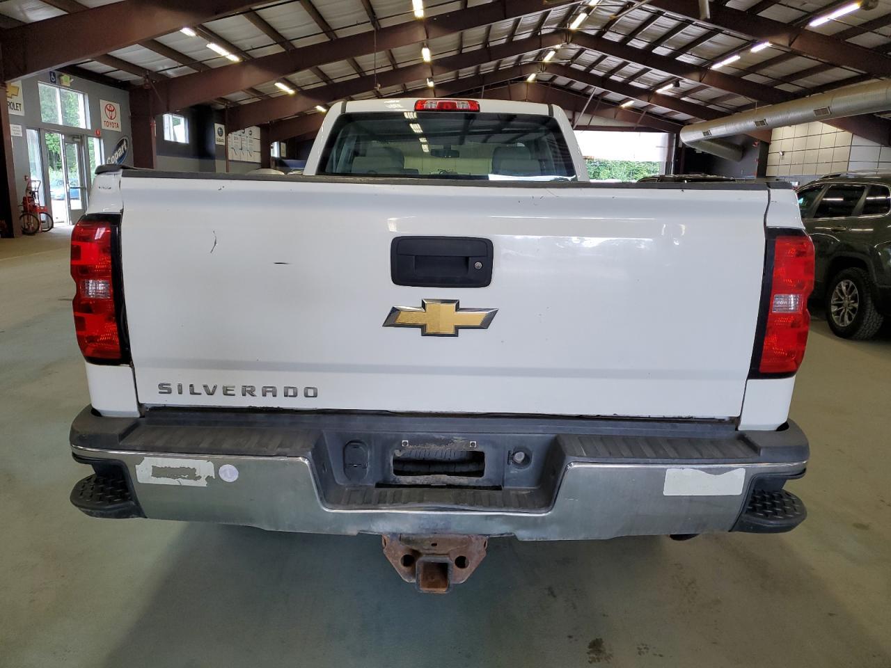 2016 Chevrolet Silverado C2500 Heavy Duty - Image 6