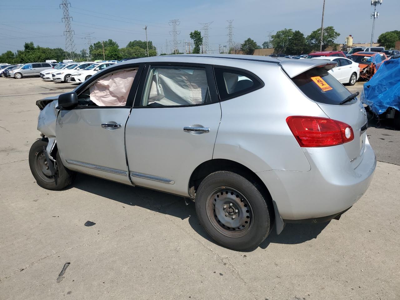 2013 Nissan Rogue S - Image 2