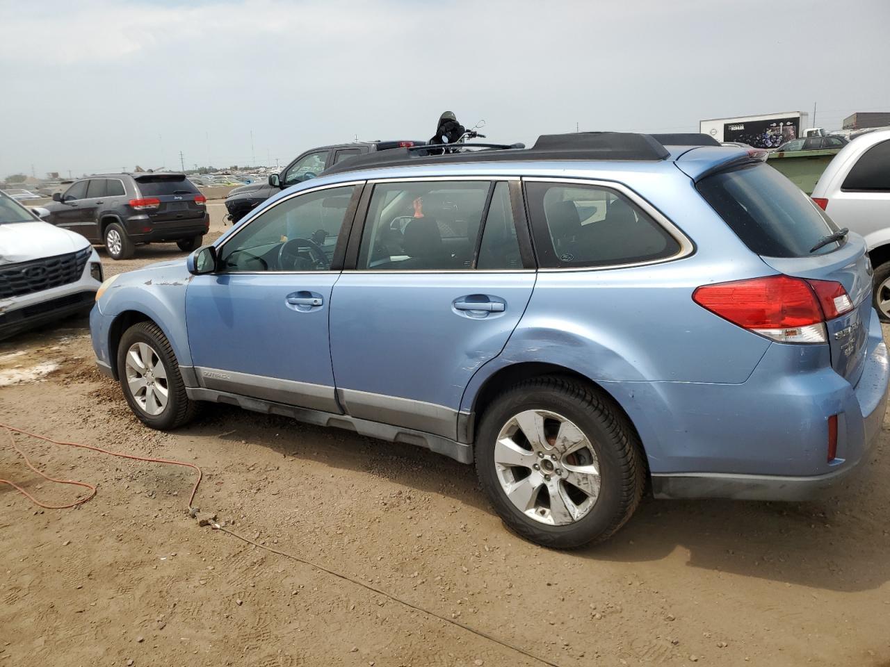 2012 Subaru Outback 2.5I - Фото 2