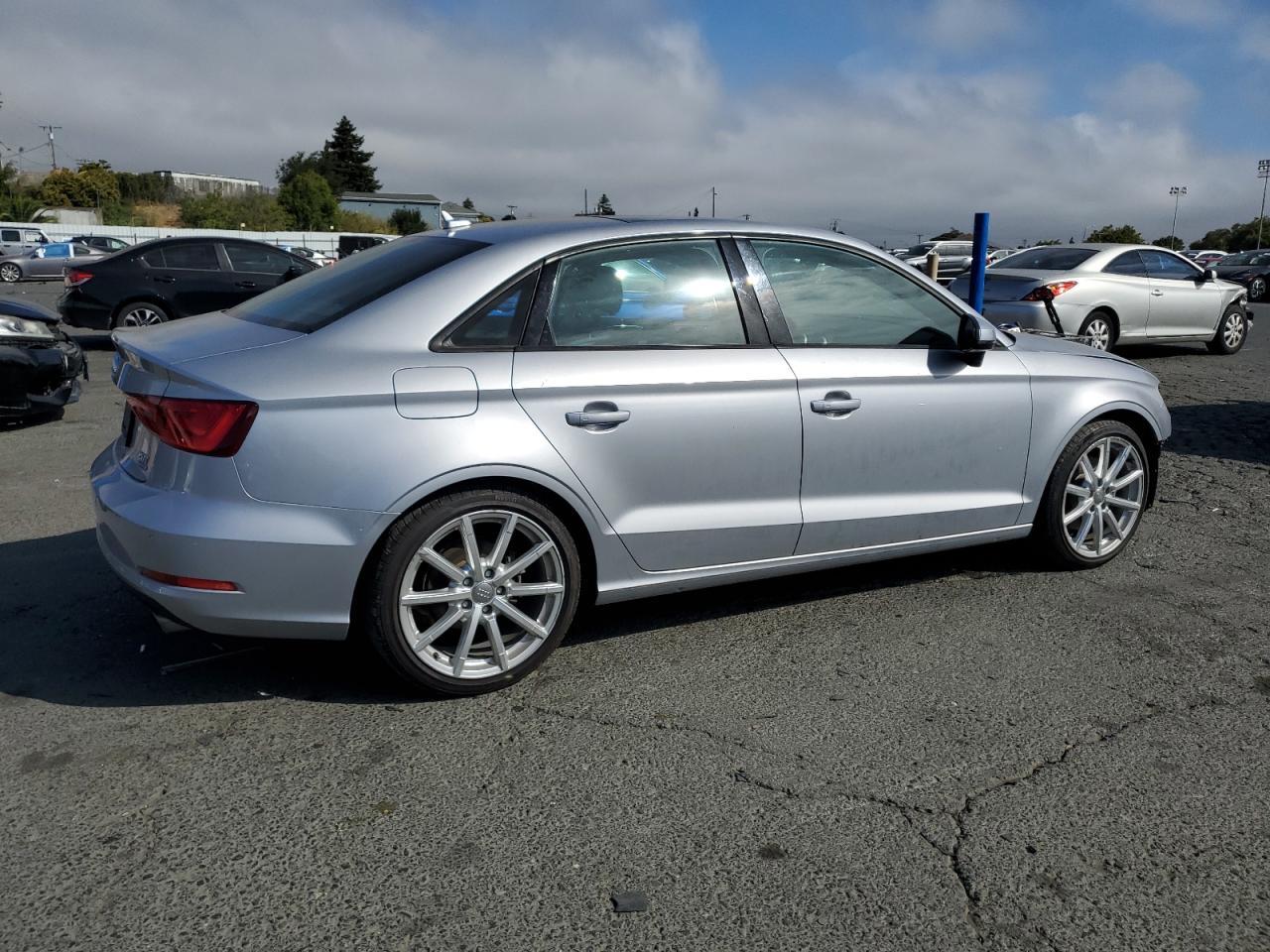 2016 Audi A3 Premium - Image 3