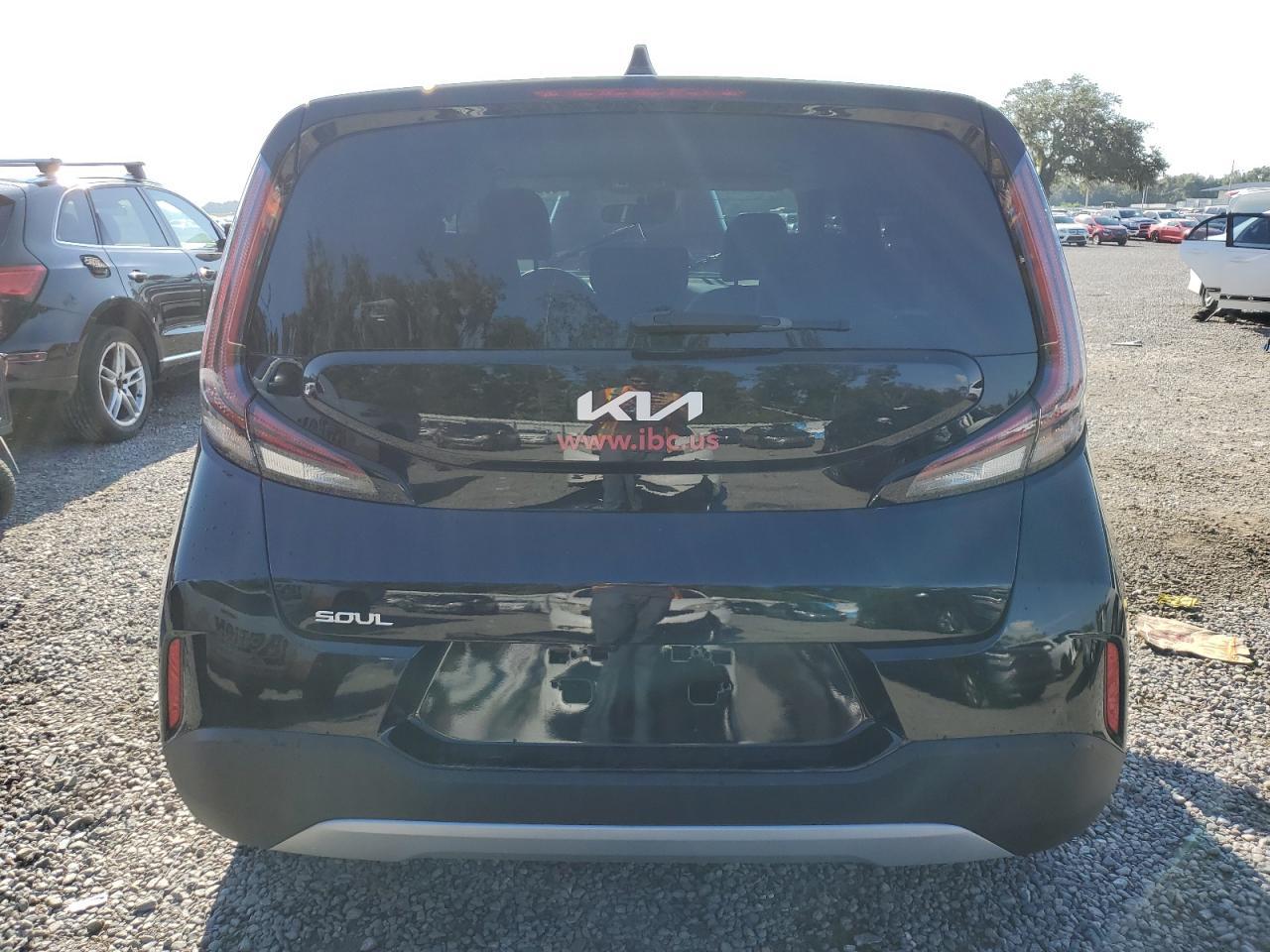 2023 Kia Soul Lx - Image 6