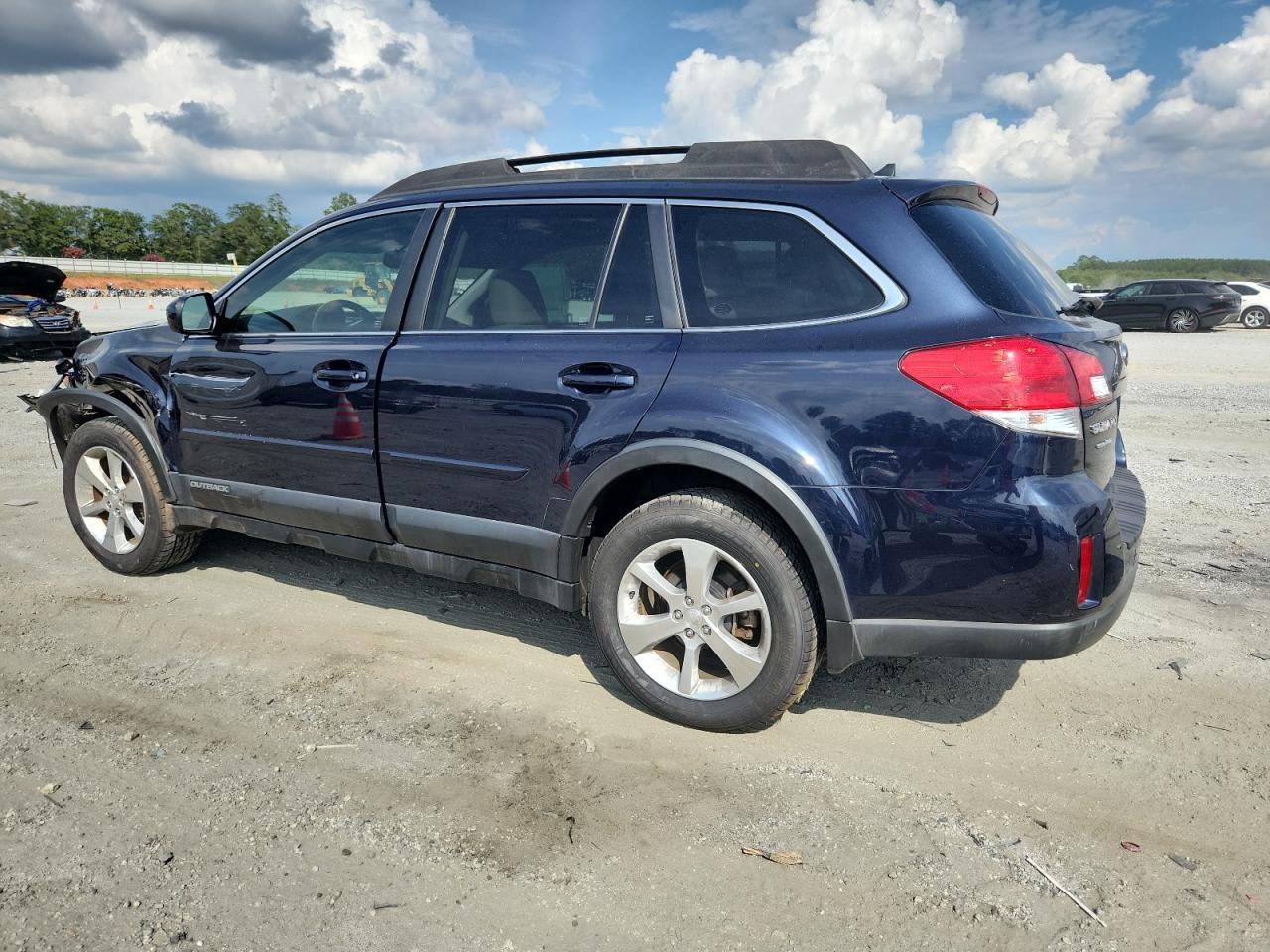 2013 Subaru Outback 2.5I Limited - Image 2