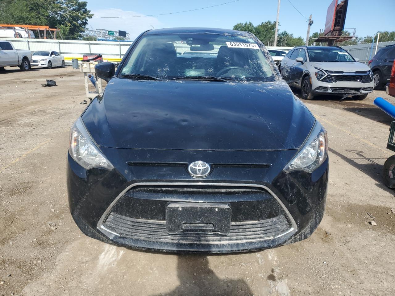 2018 Toyota Yaris Ia - Фото 5