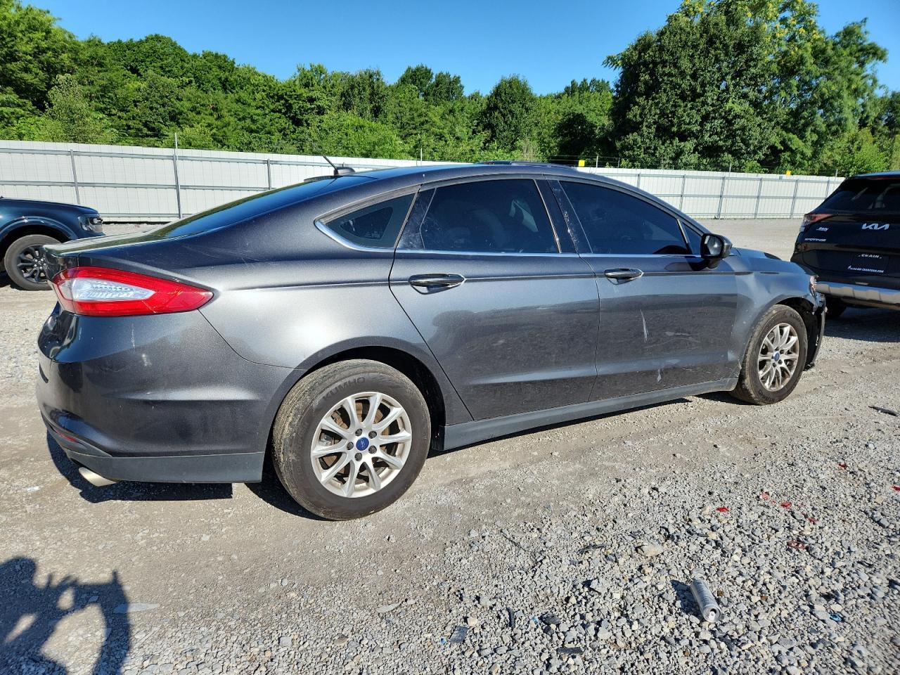 2015 Ford Fusion S - Image 3