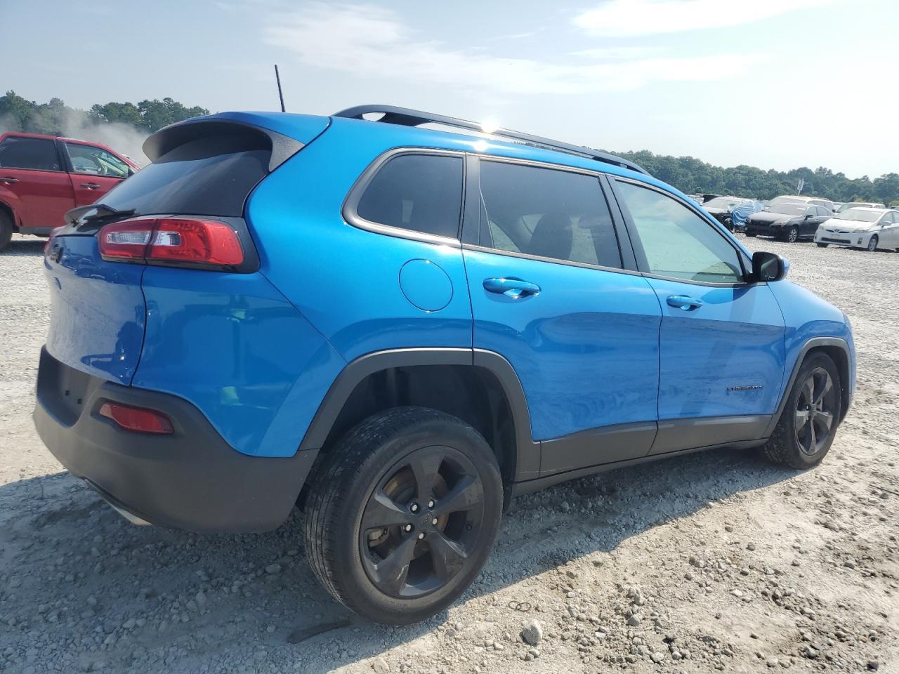 2018 Jeep Cherokee Latitude - Image 3