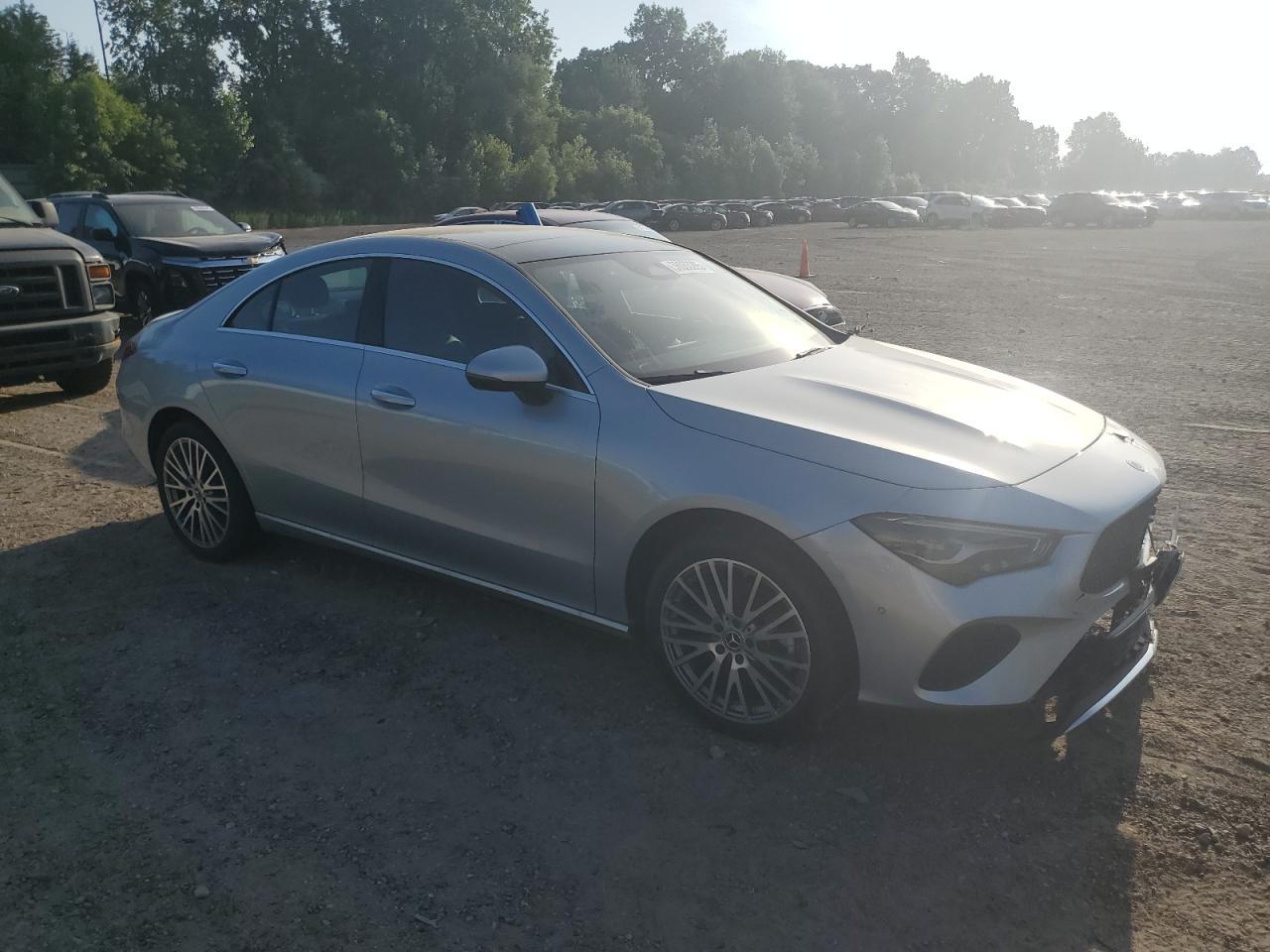 2025 Mercedes-Benz Cla 250 4Matic - Фото 4