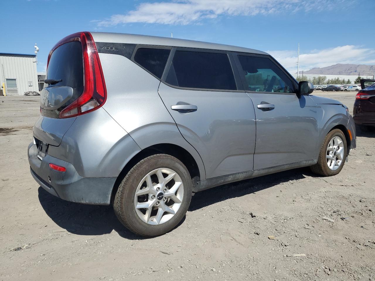 2022 Kia Soul Lx - Фото 3