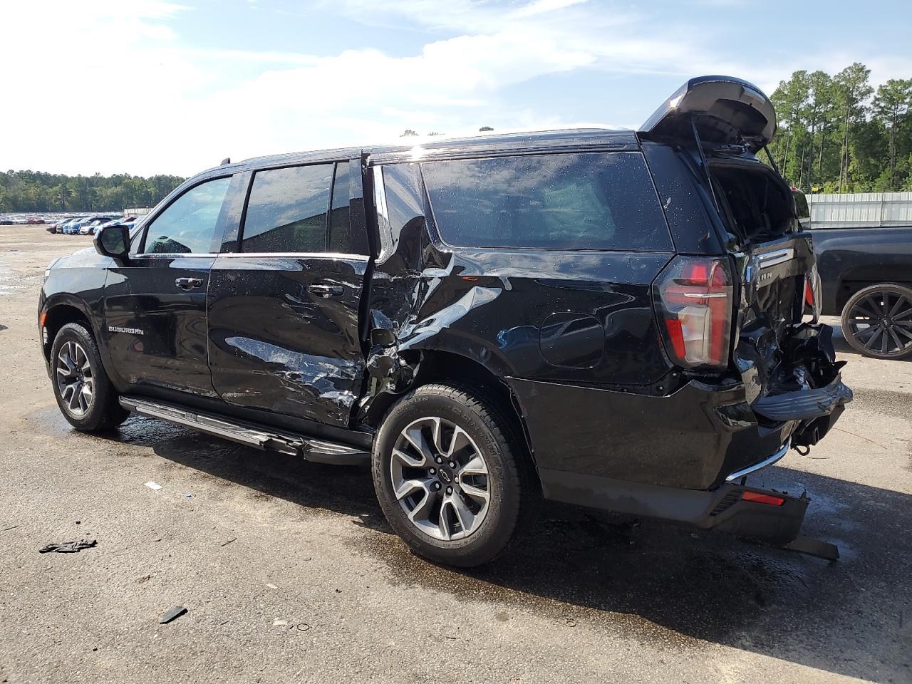 2023 Chevrolet Suburban C1500 Ls - Фото 2