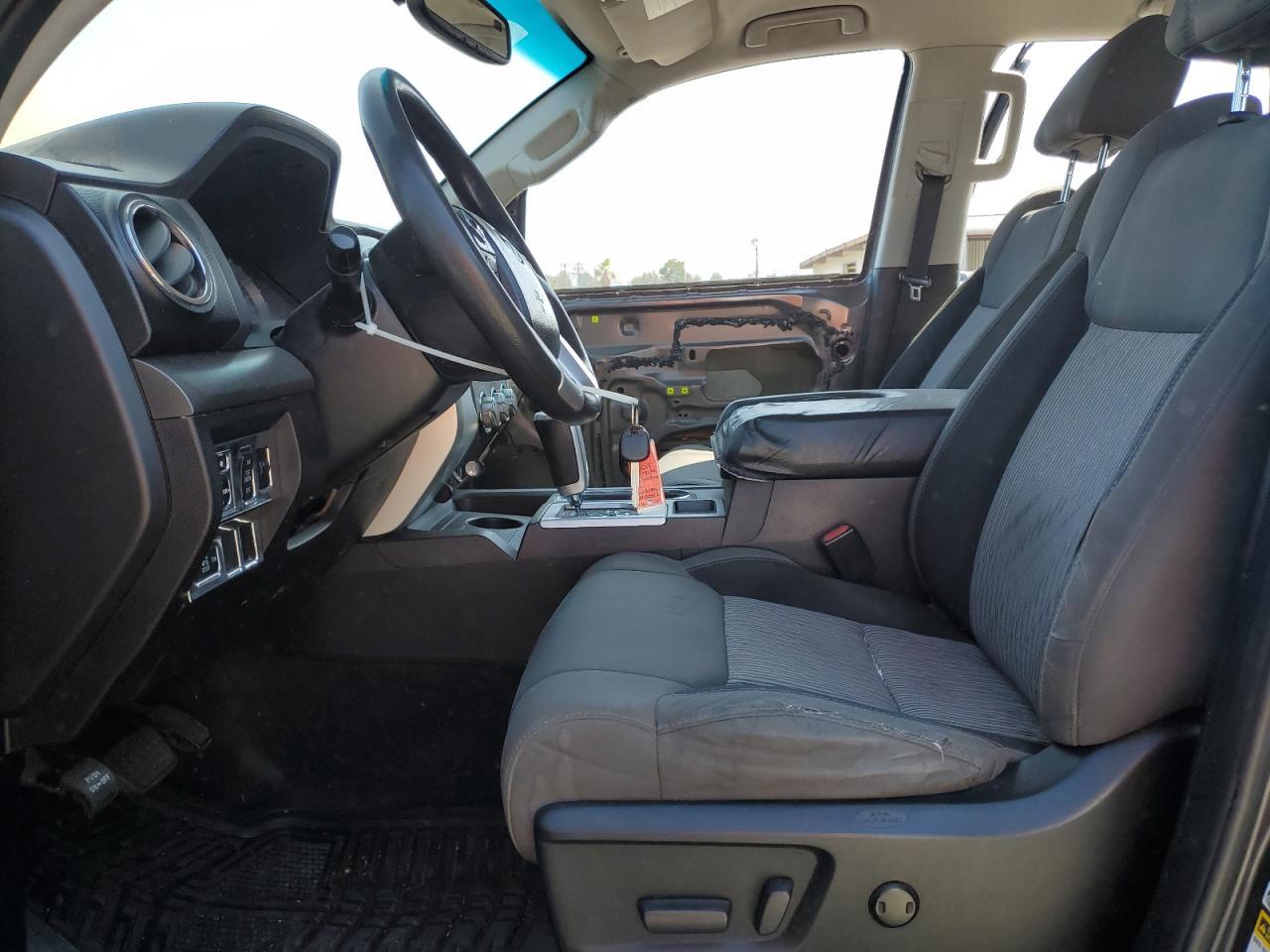 2015 Toyota Tundra Double Cab Sr - Image 7