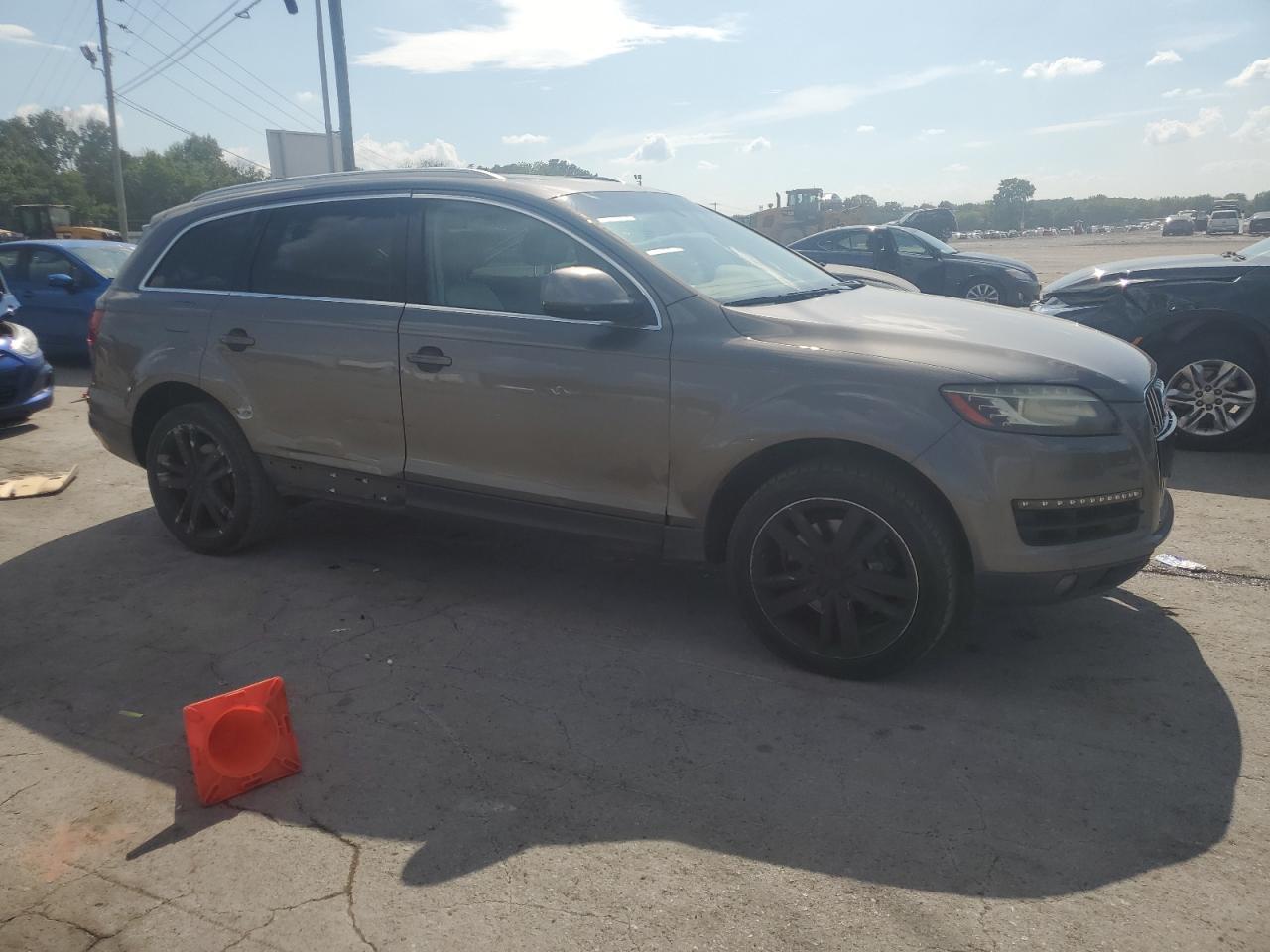 2012 Audi Q7 Premium Plus - Image 4