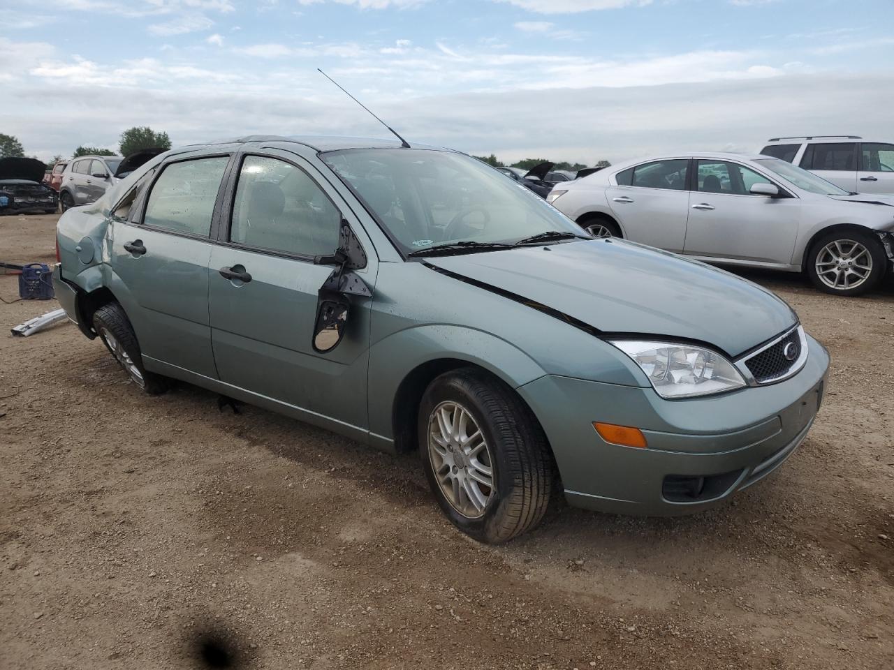 2005 Ford Focus Zx4 - Фото 4