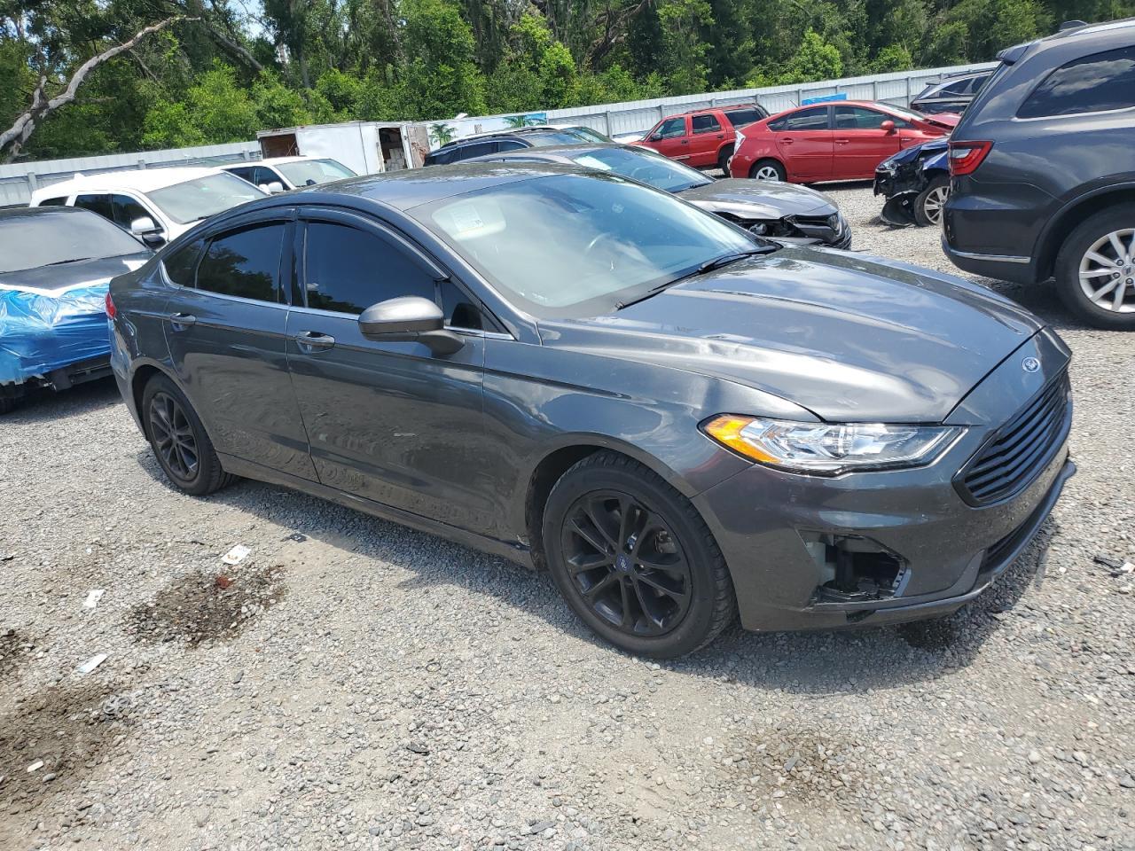 2020 Ford Fusion Se - Фото 4