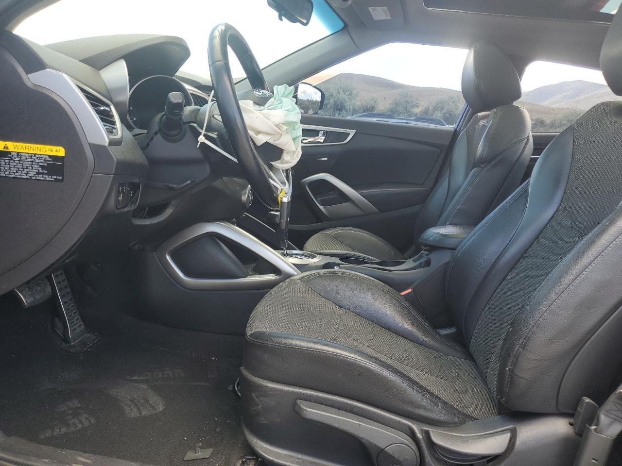 2014 Hyundai Veloster - Image 7