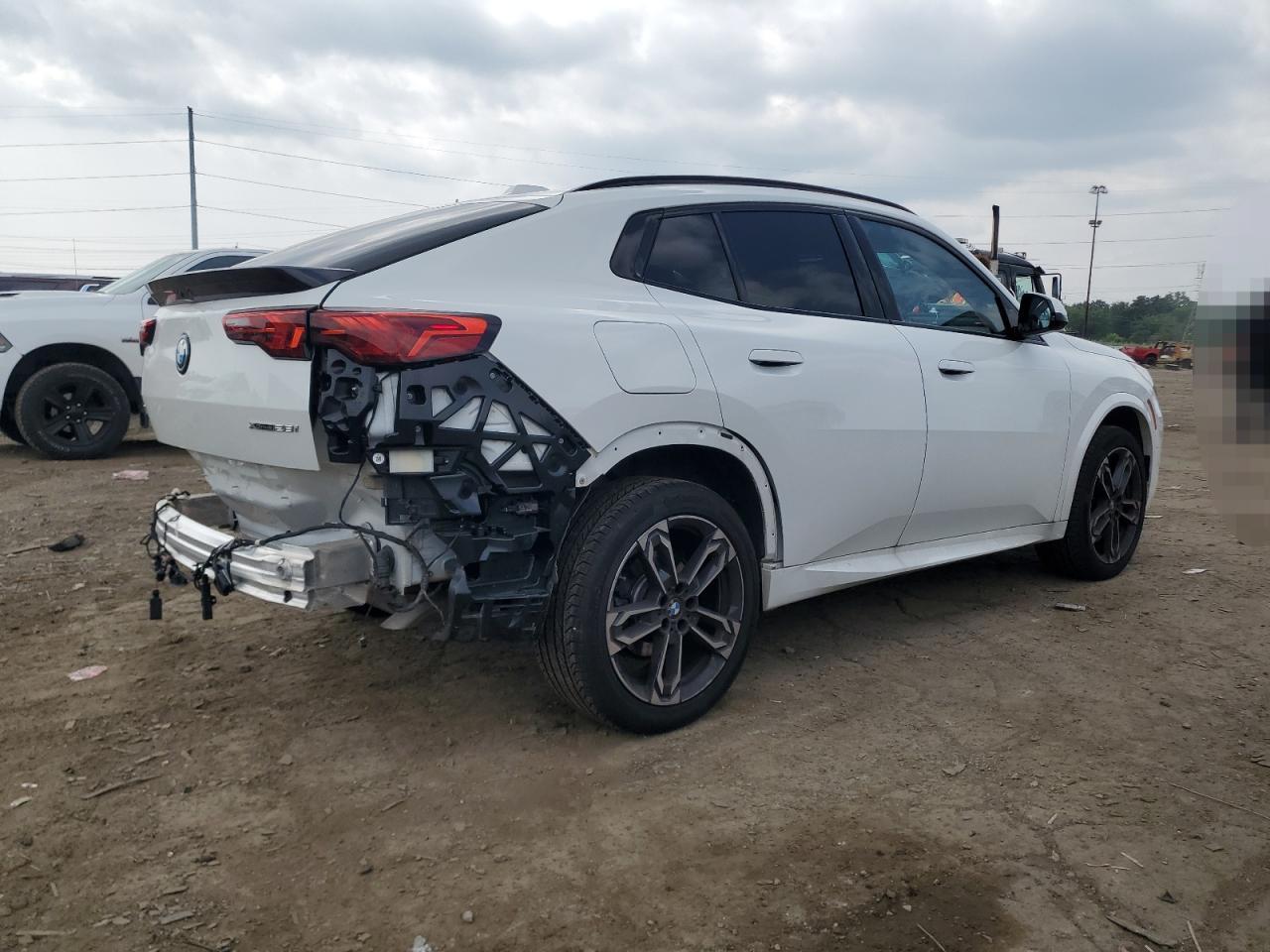 2025 BMW X2 xDrive28I - Image 3