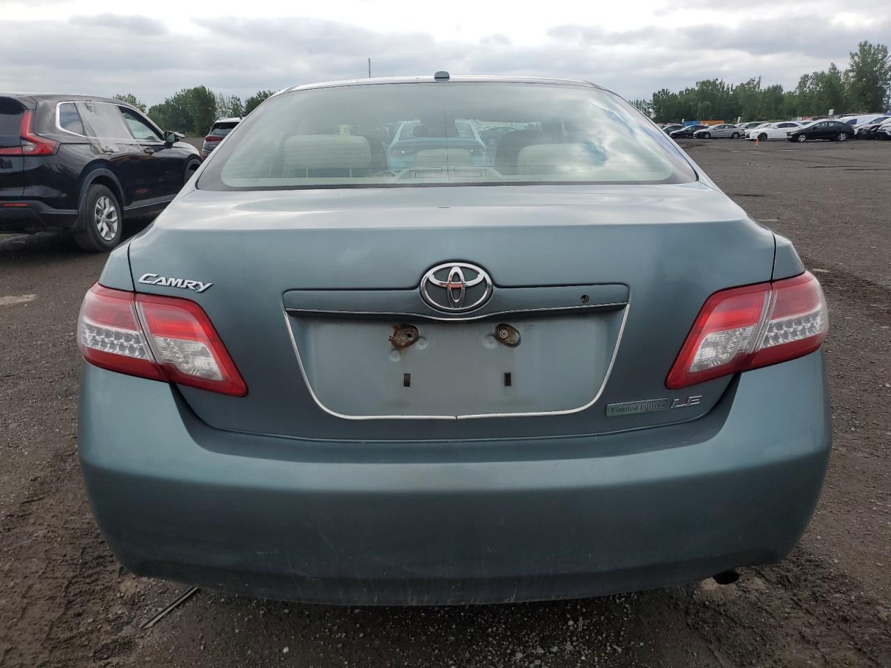 2011 Toyota Camry Base - Фото 6
