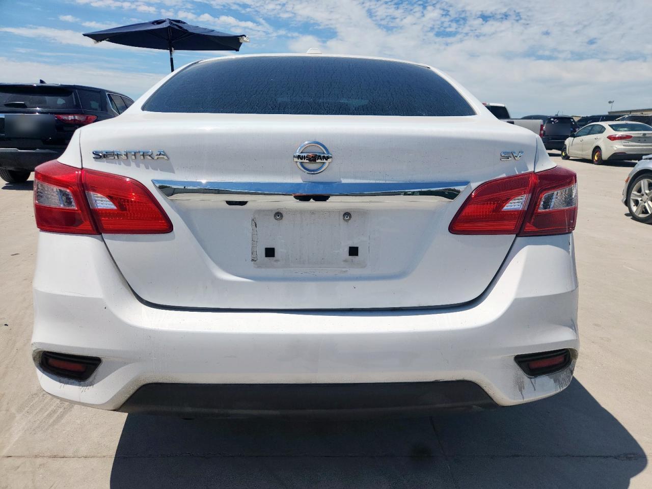 2019 Nissan Sentra S - Image 6