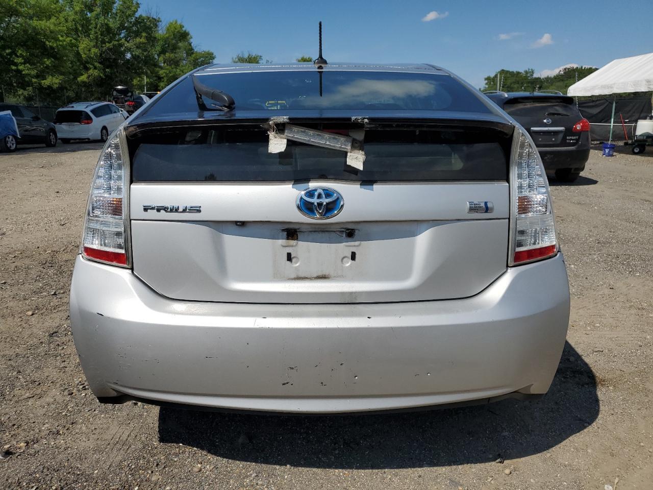 2011 Toyota Prius - Фото 6