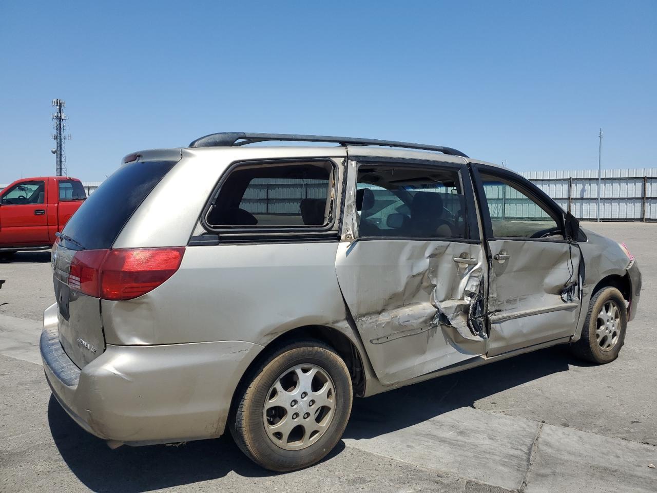 2005 Toyota Sienna Ce - Фото 3