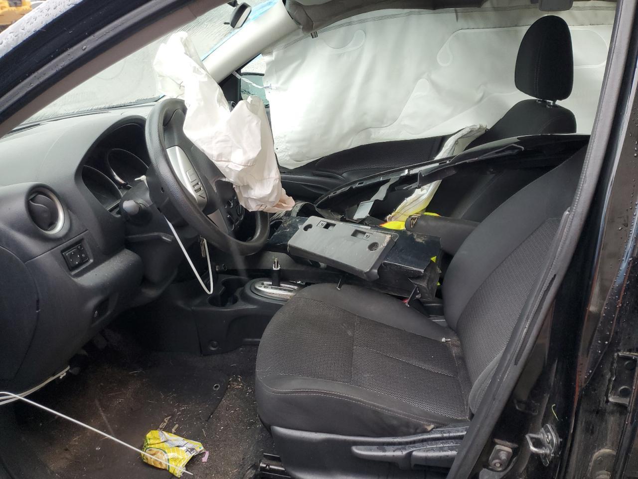 2019 Nissan Versa S - Фото 7