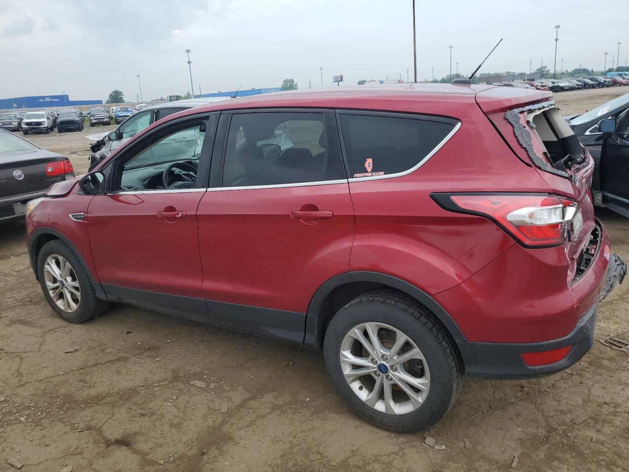 2017 Ford Escape Se - Фото 2