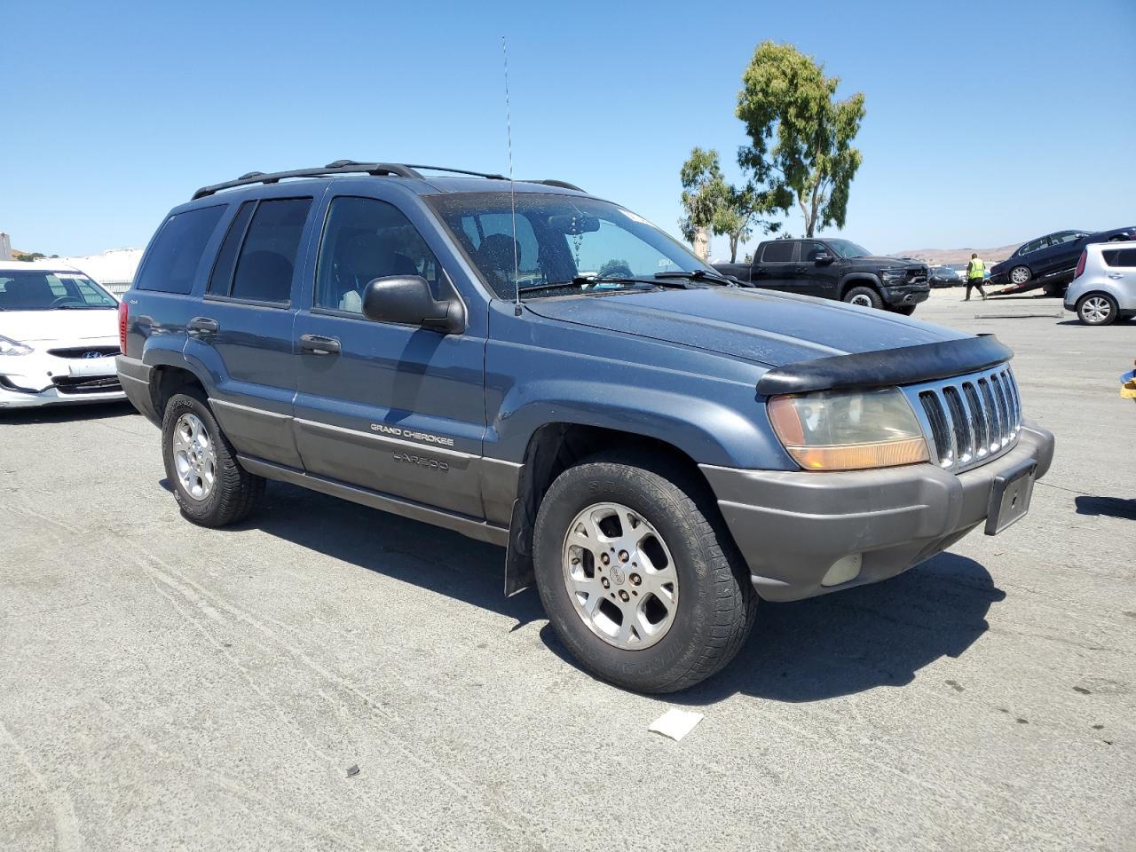 2001 Jeep Grand Cherokee Laredo - Image 4