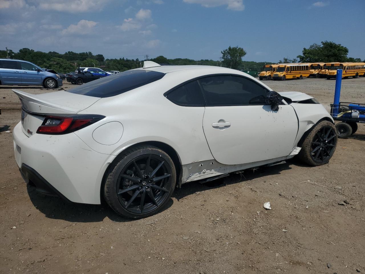 2023 Toyota Gr 86 Premium - Image 3