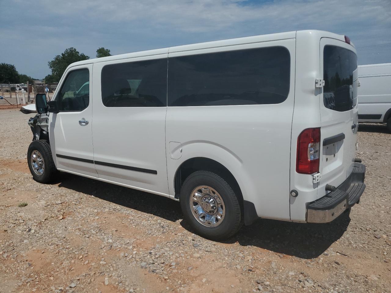 2018 Nissan Nv 3500 S - Фото 2